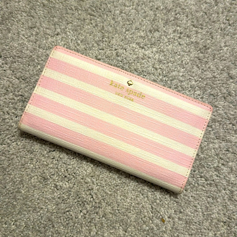Kate Spade Large slim Bifold wallet.